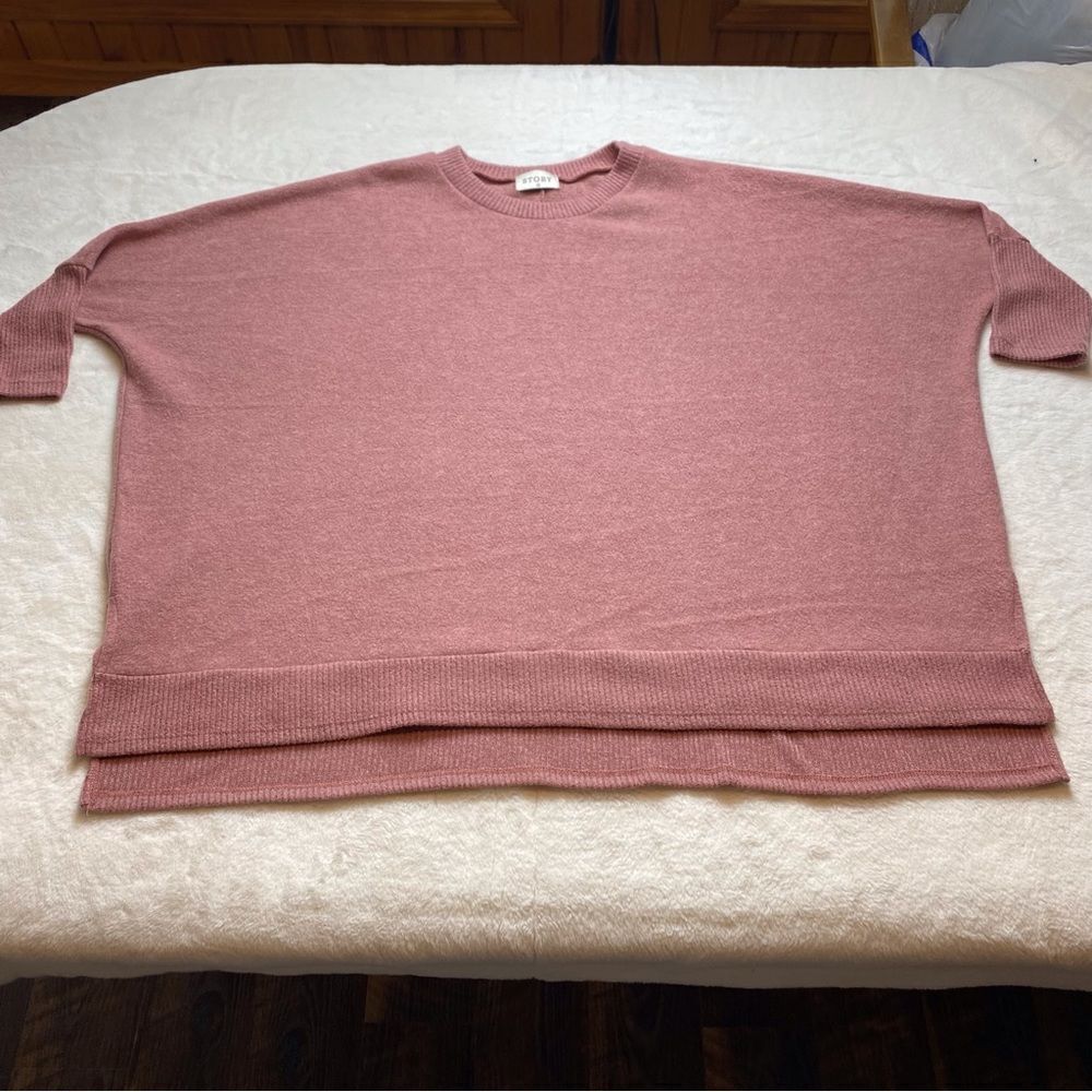Story Oversized Crew Neck Sweater Dusty Rose Colored Size Medium